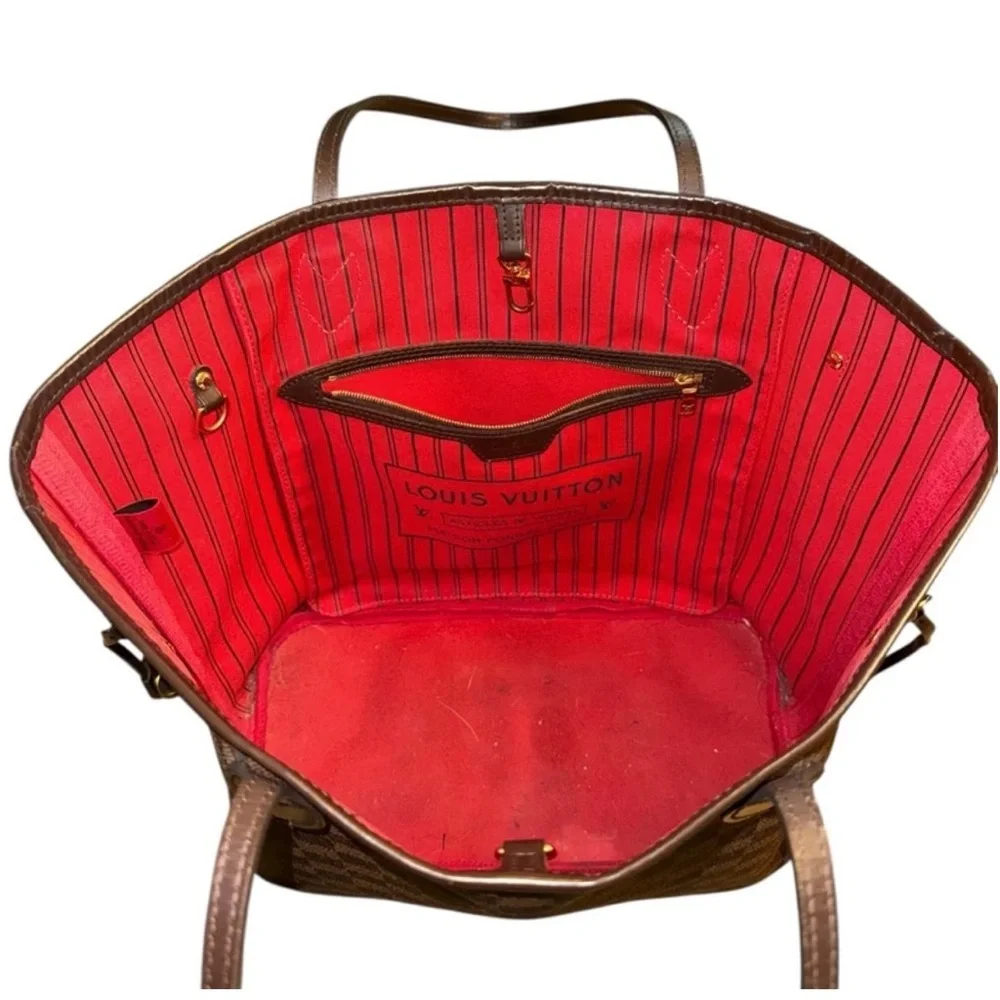 Louis Vuitton Iconic Neverfull MM - Picture 6 of 10